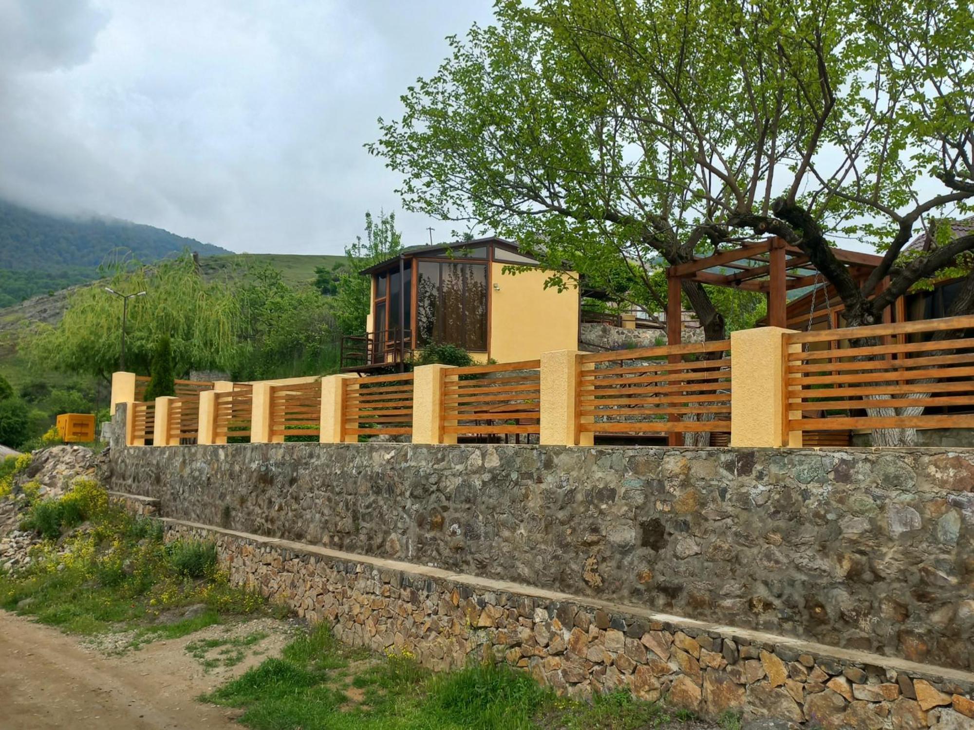 Dilivita Rest House Дилиян Екстериор снимка
