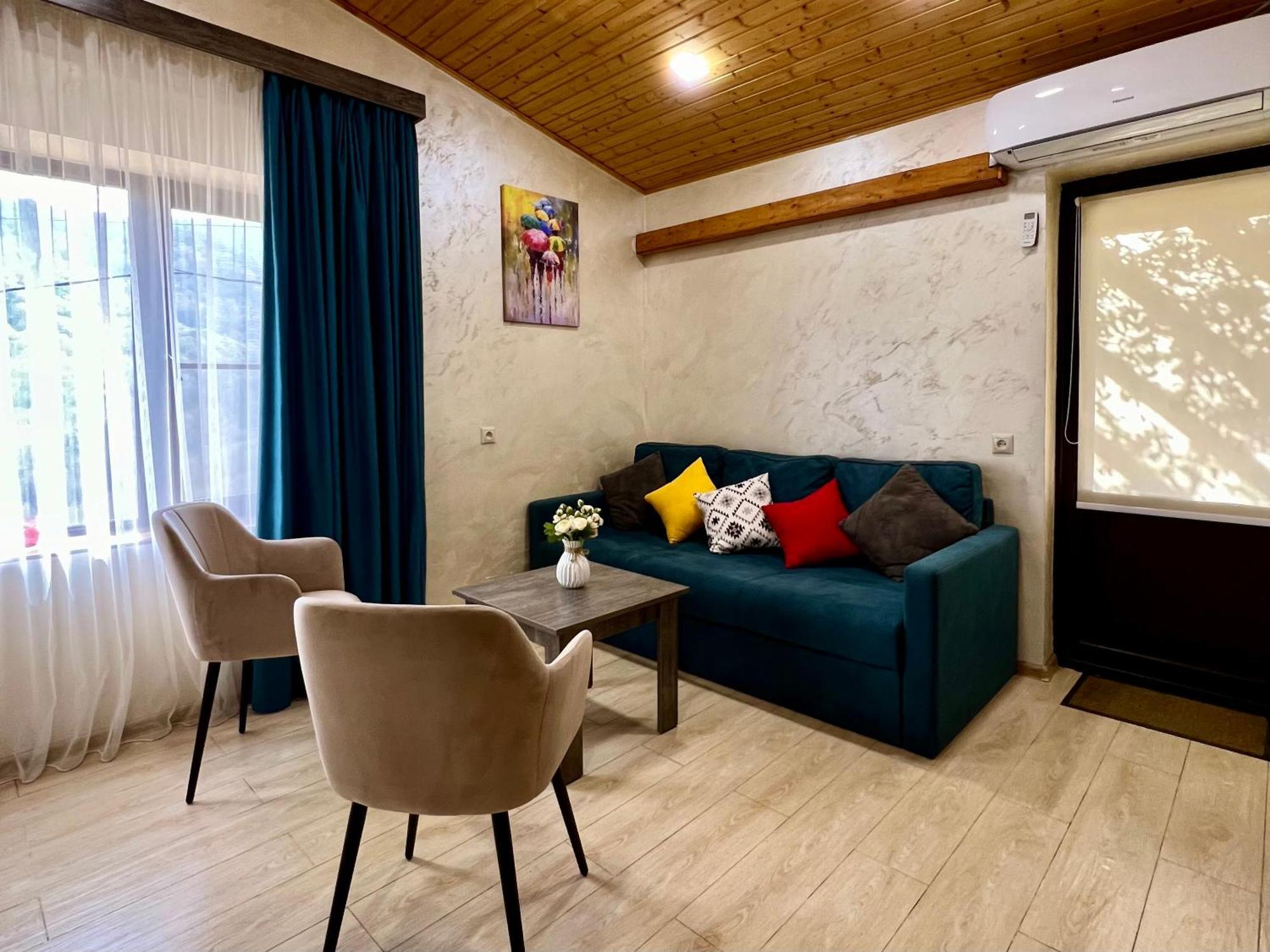 Dilivita Rest House Дилиян Екстериор снимка