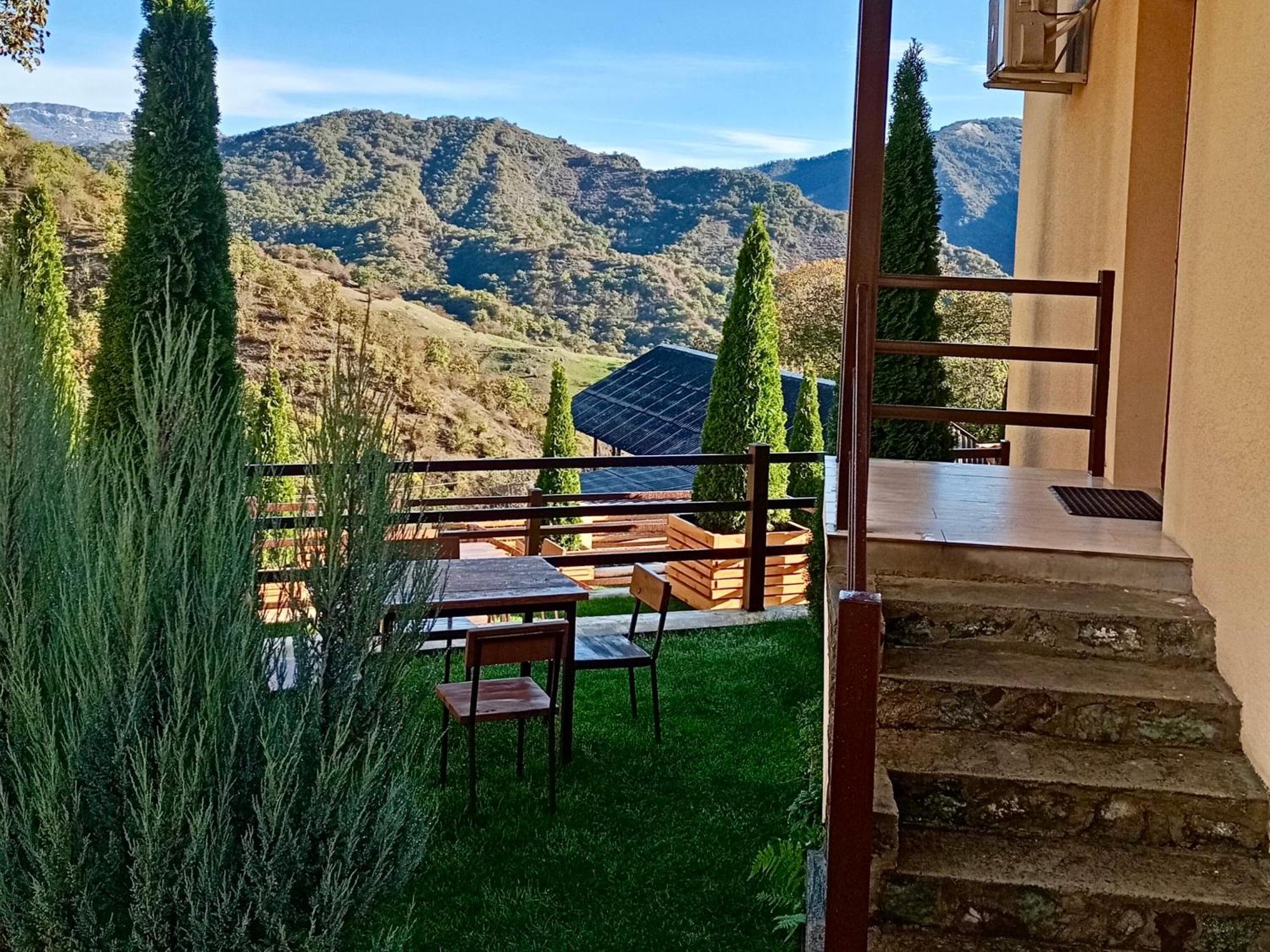 Dilivita Rest House Дилиян Екстериор снимка